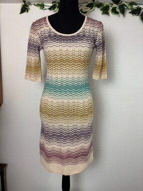 1815NWOT  Missoni  Knit Wave-Stripe Bodycon Dress in Cream and Multicolor. SzM
